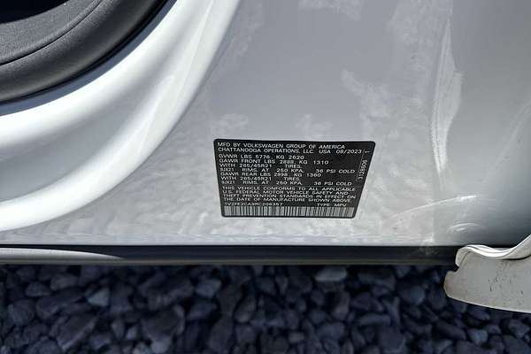 2024 Volkswagen Atlas Cross Sport 2.0T SEL Premium R-Line