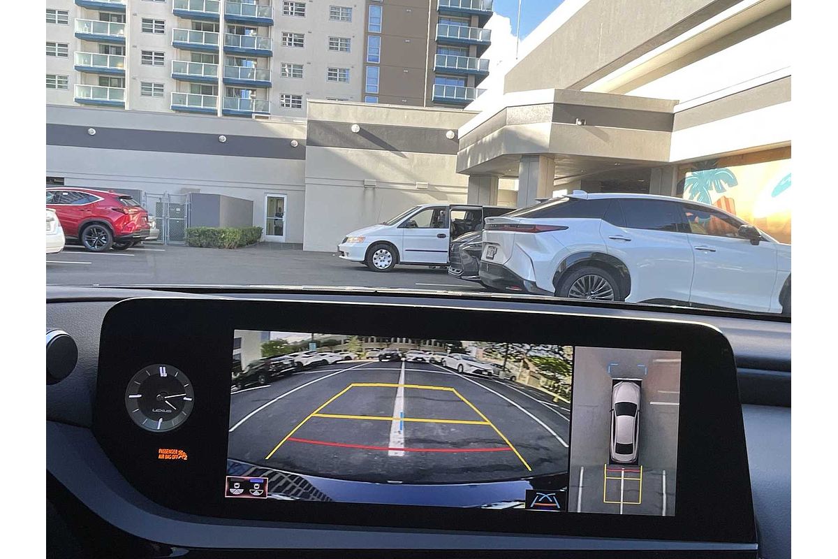 2022 Lexus ES Ultra Luxury