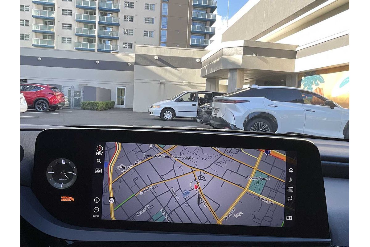 2022 Lexus ES Ultra Luxury