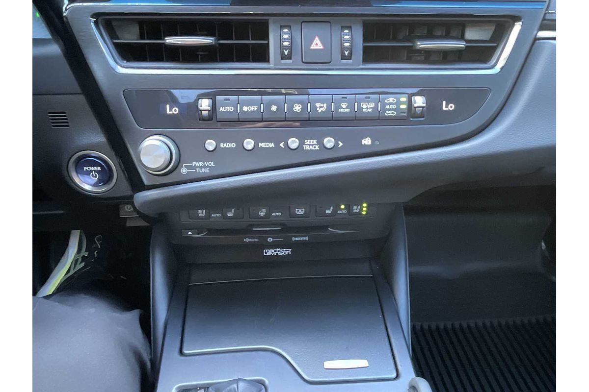 2022 Lexus ES Ultra Luxury