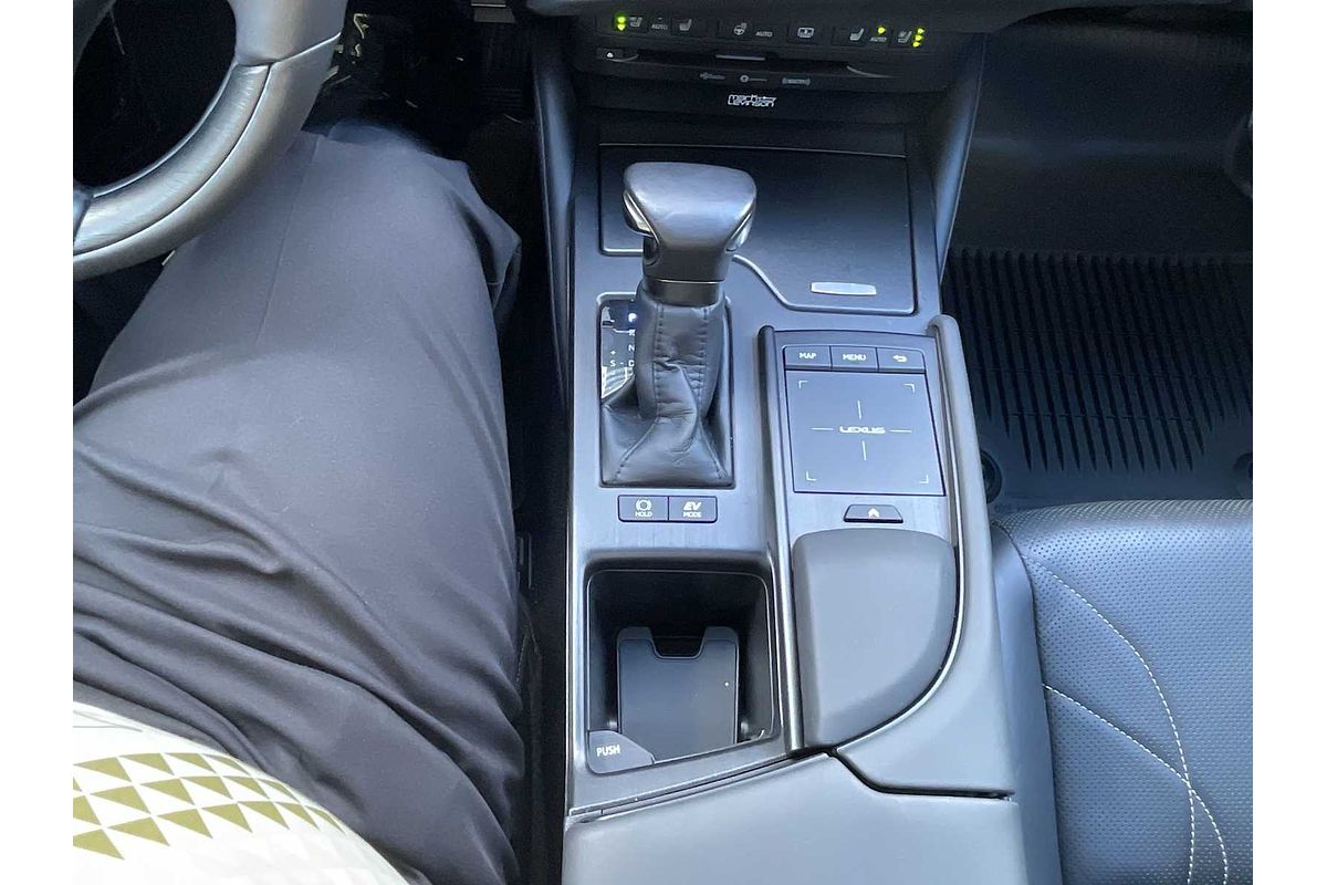 2022 Lexus ES Ultra Luxury