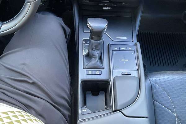 2022 Lexus ES Ultra Luxury