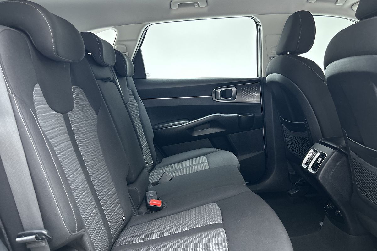 2022 Kia Sorento S MQ4