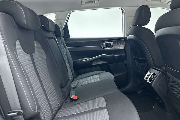 2022 Kia Sorento S MQ4