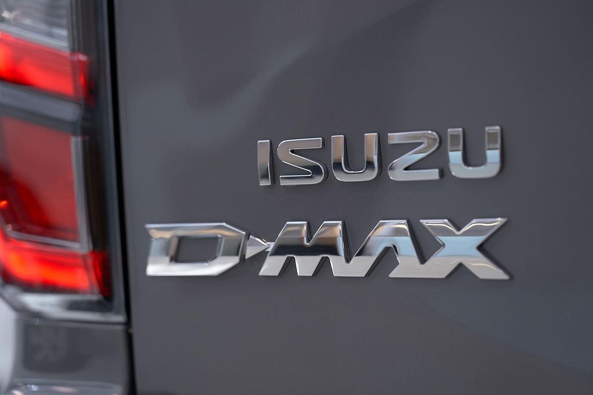 2025 Isuzu D-MAX X-TERRAIN 4X4