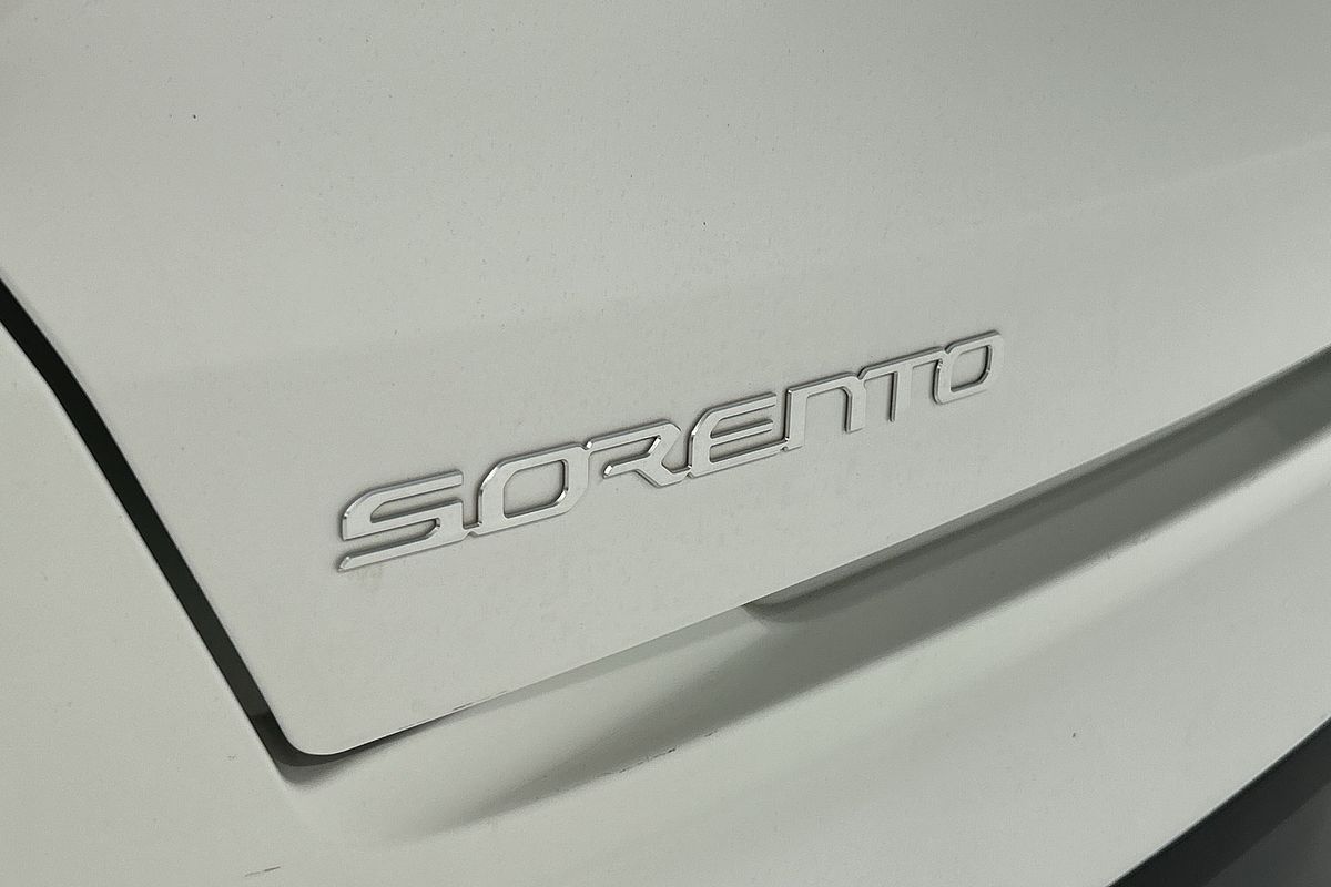 2022 Kia Sorento S MQ4