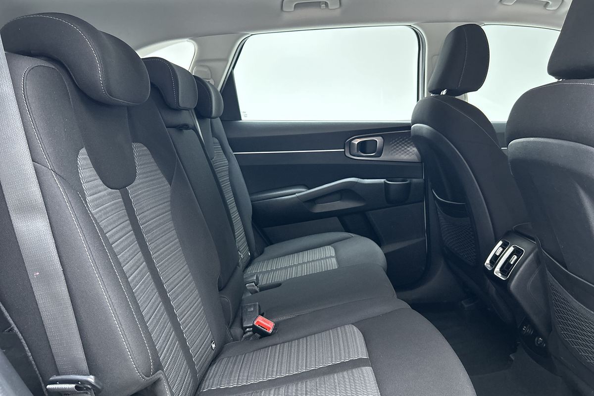 2023 Kia Sorento S MQ4