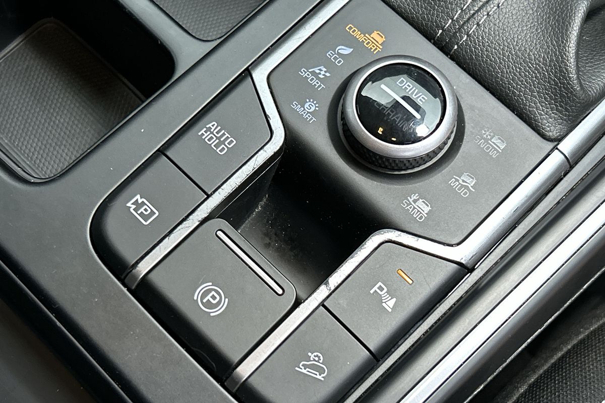 2023 Kia Sorento S MQ4