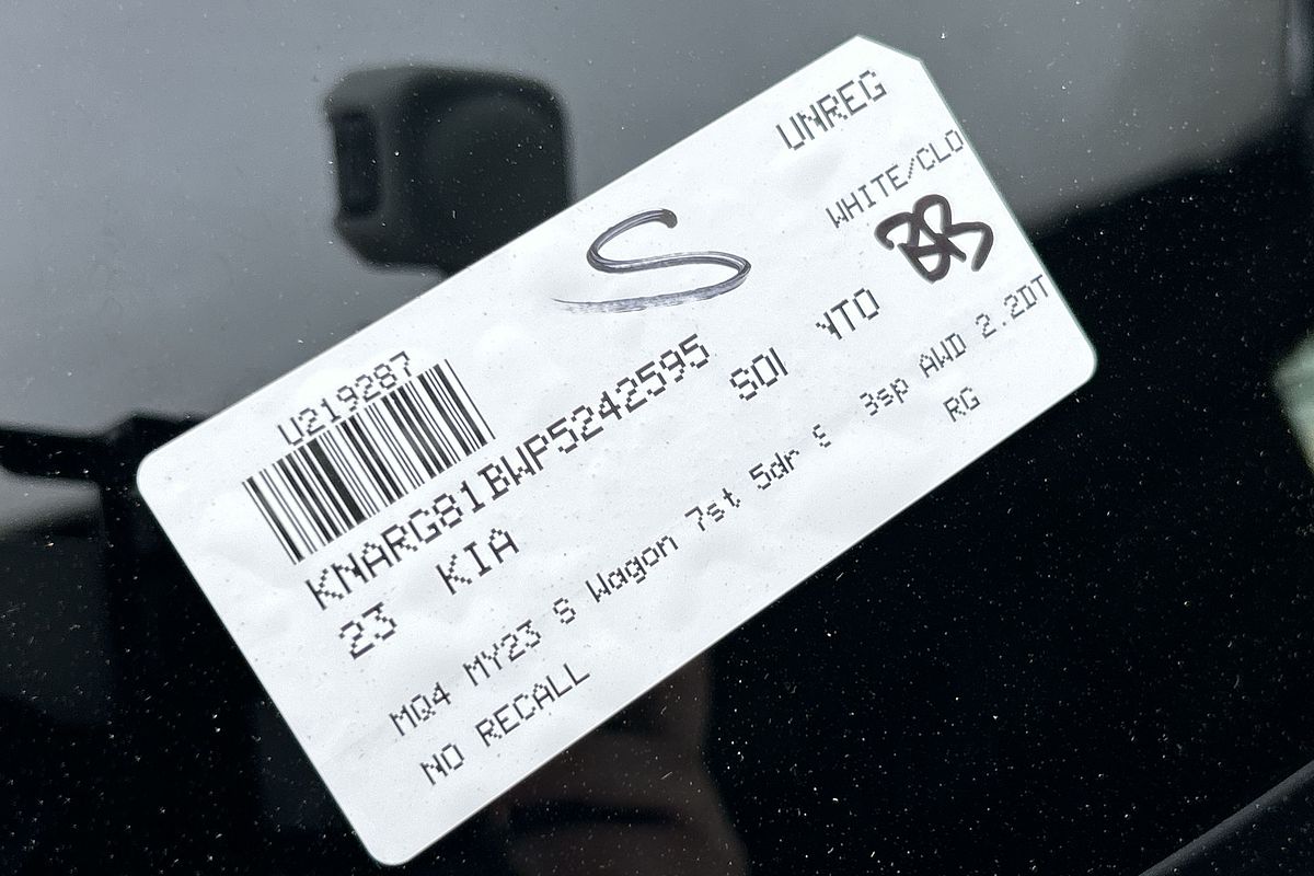 2023 Kia Sorento S MQ4