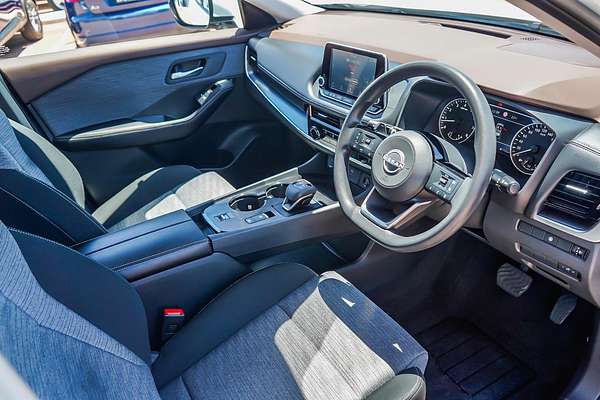 2024 Nissan X-TRAIL ST T33