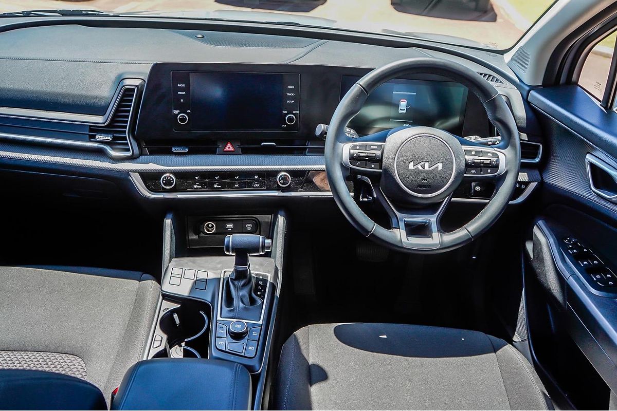 2025 Kia Sportage S NQ5