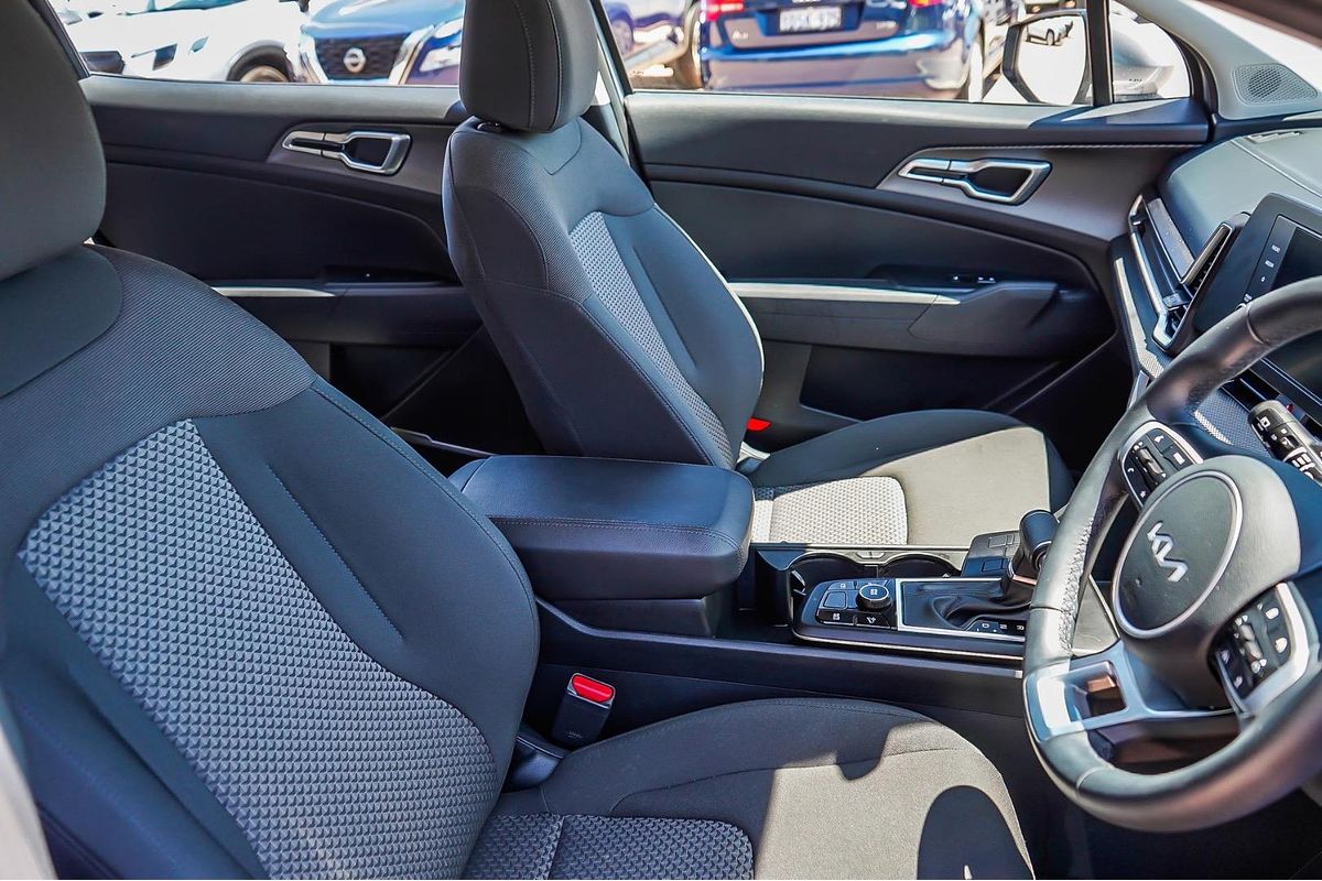2025 Kia Sportage S NQ5