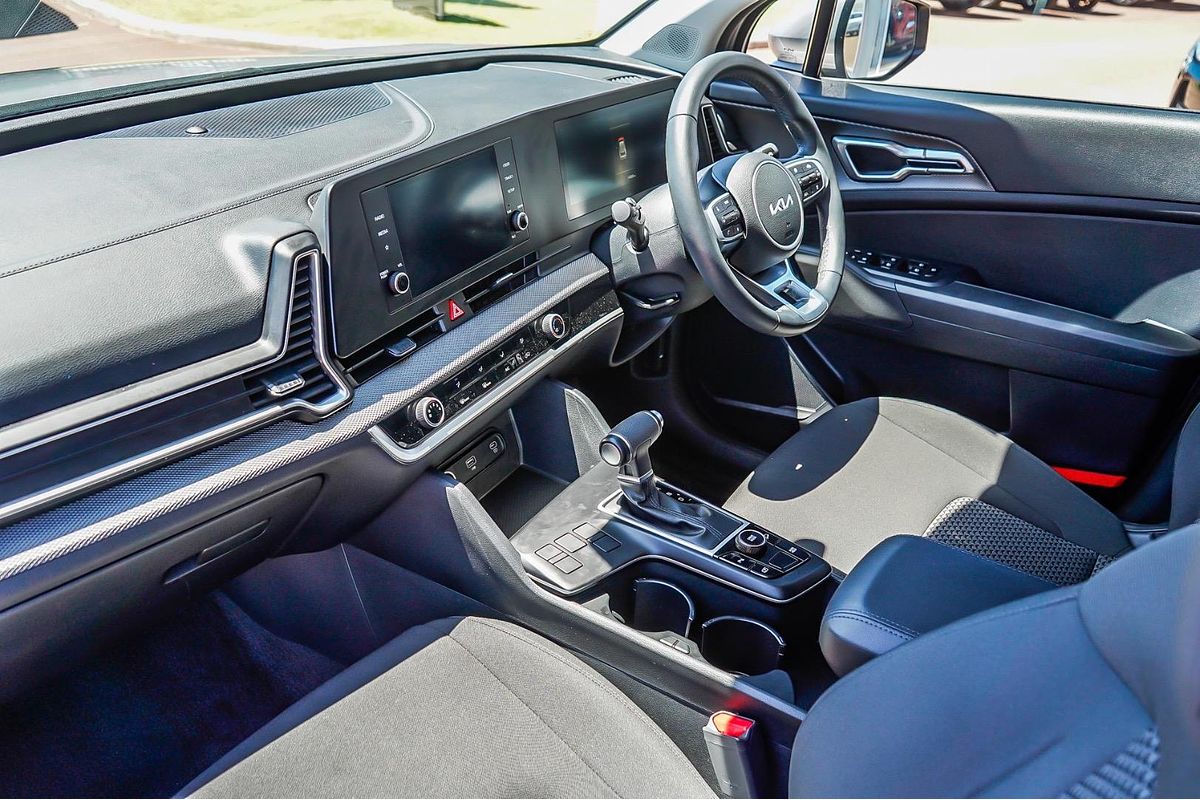 2025 Kia Sportage S NQ5
