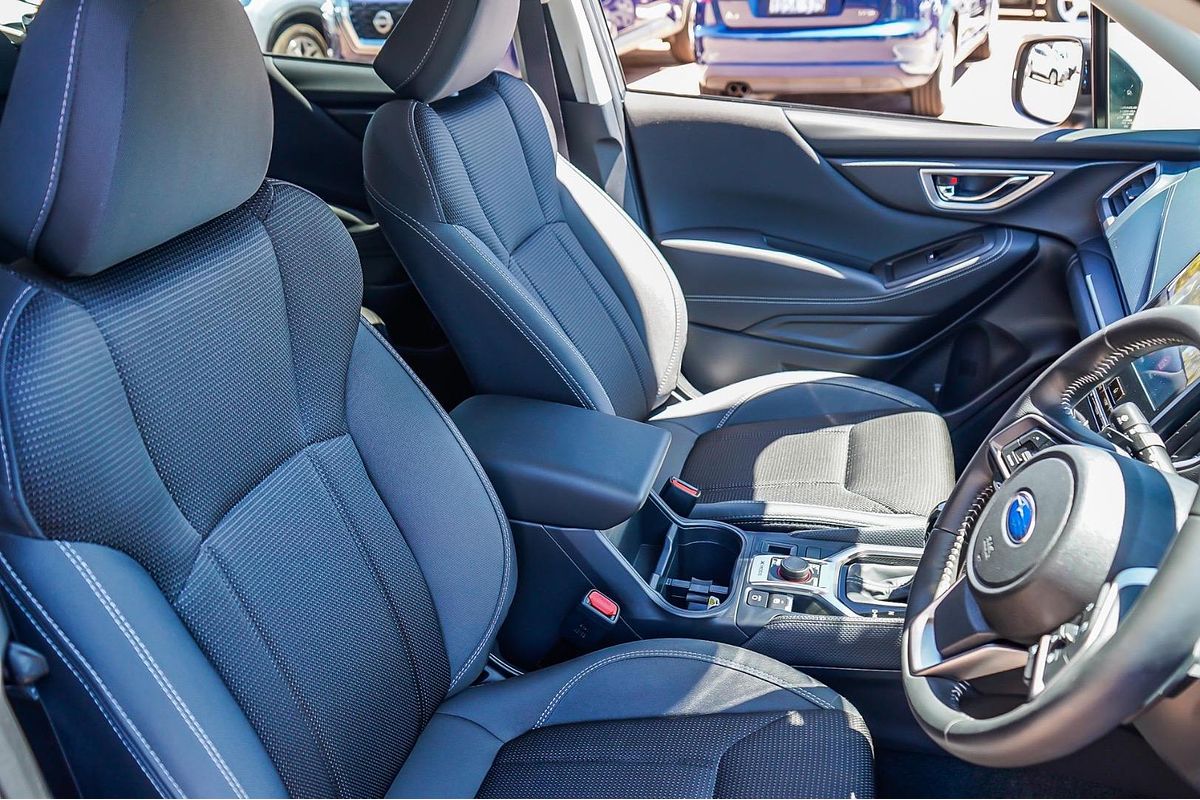 2025 Subaru Forester 2.5i S5