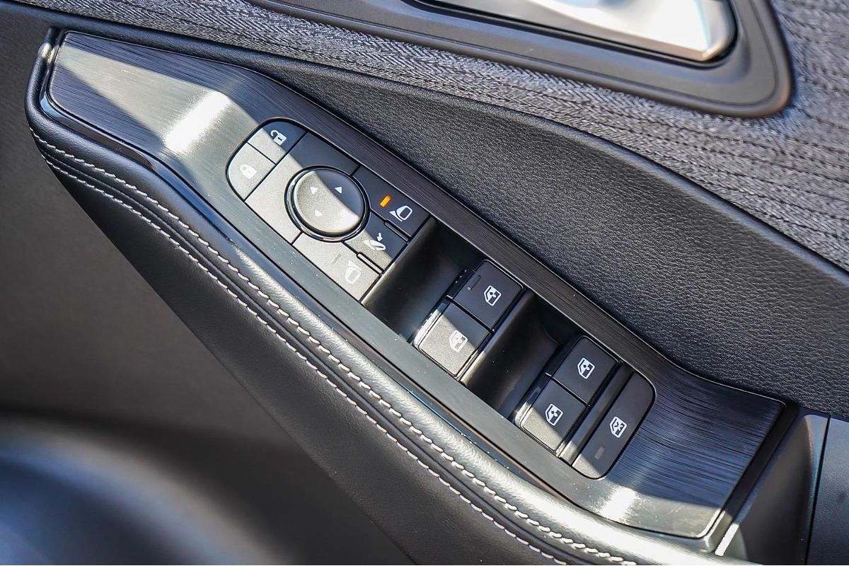 2024 Nissan X-TRAIL ST T33