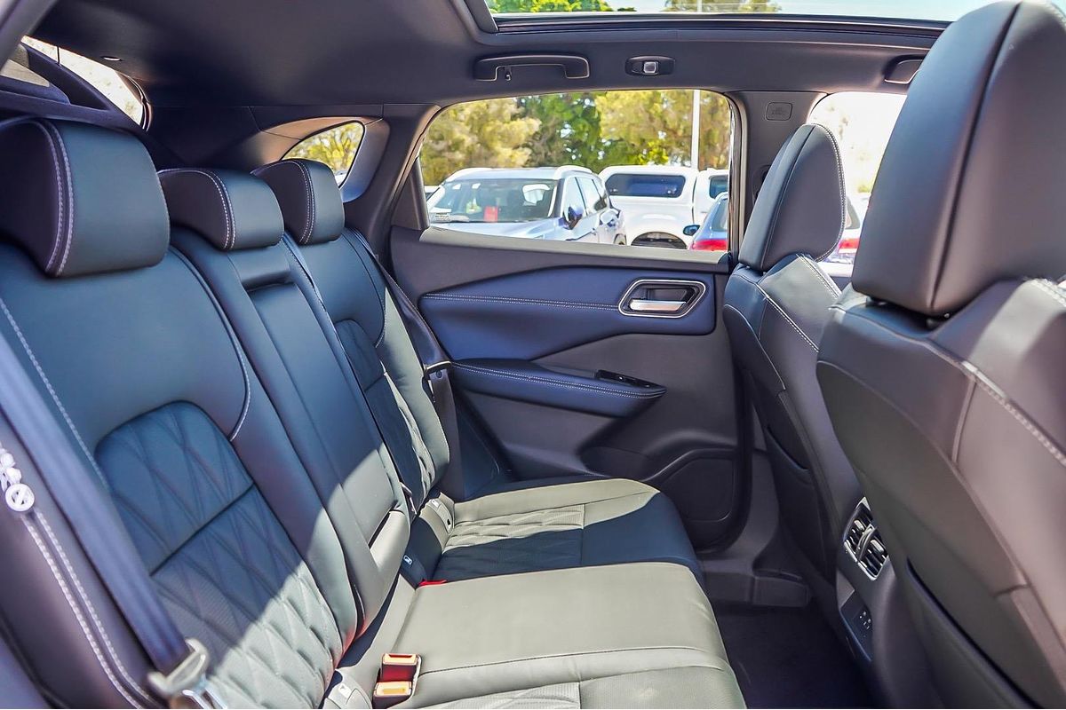 2024 Nissan QASHQAI Ti J12