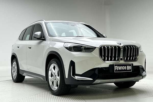 2022 BMW X1 sDrive18i U11