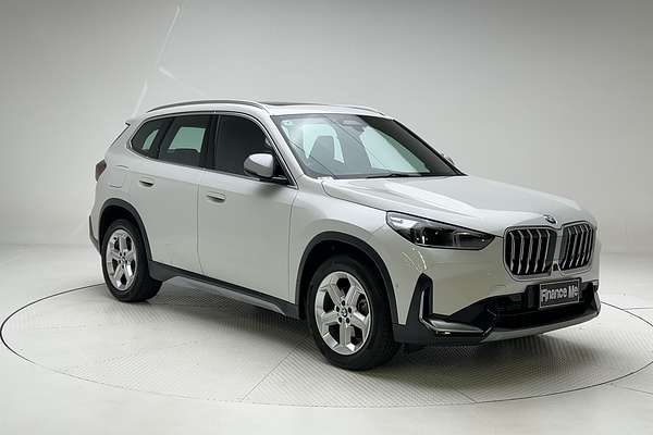 2022 BMW X1 sDrive18i U11