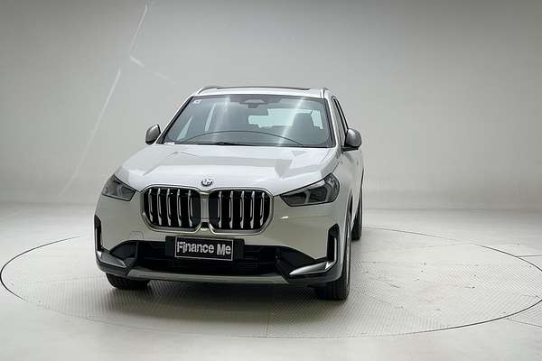 2022 BMW X1 sDrive18i U11