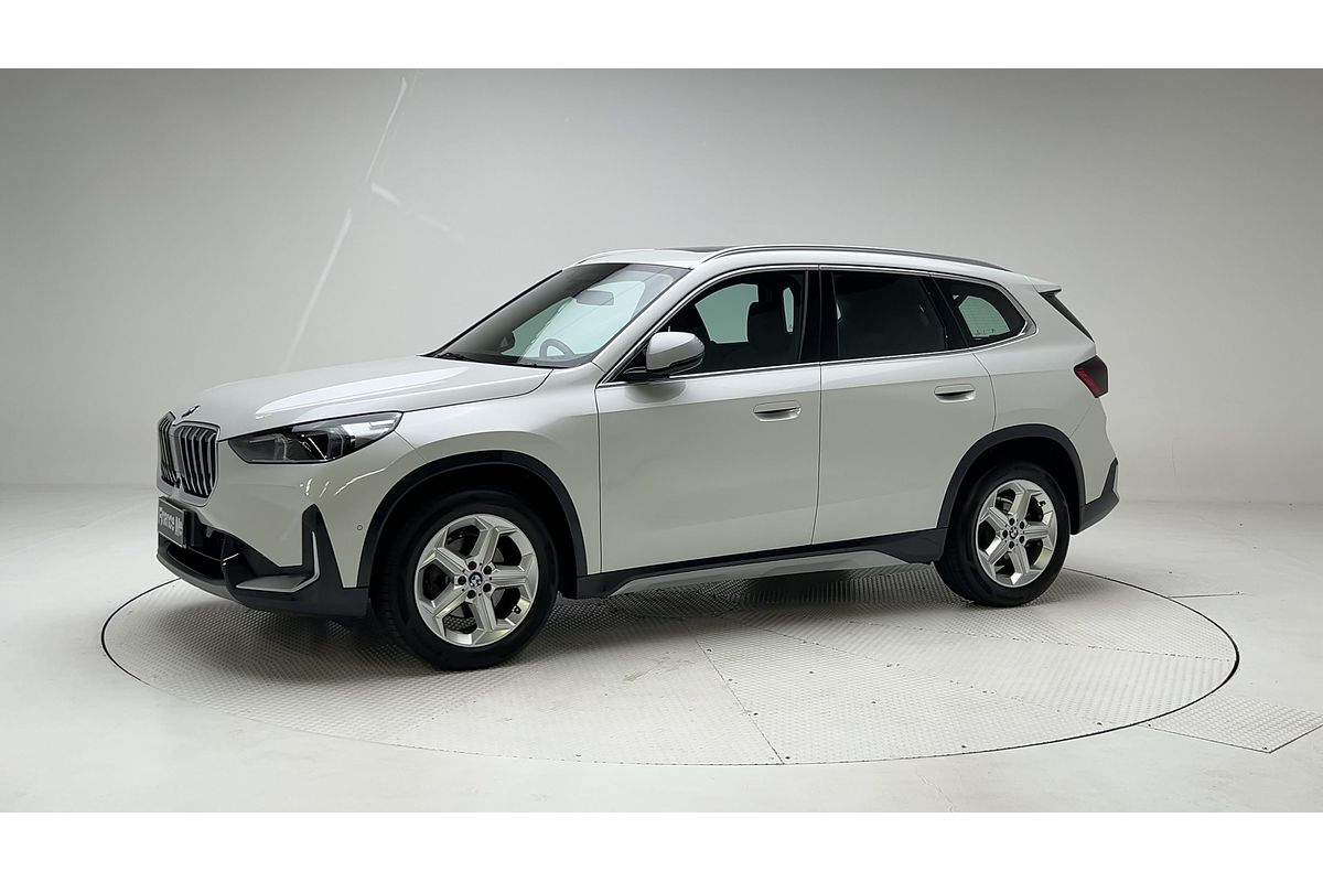 2022 BMW X1 sDrive18i U11