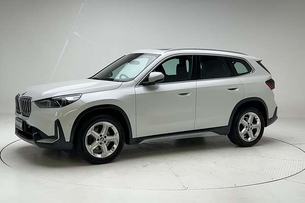 2022 BMW X1 sDrive18i U11