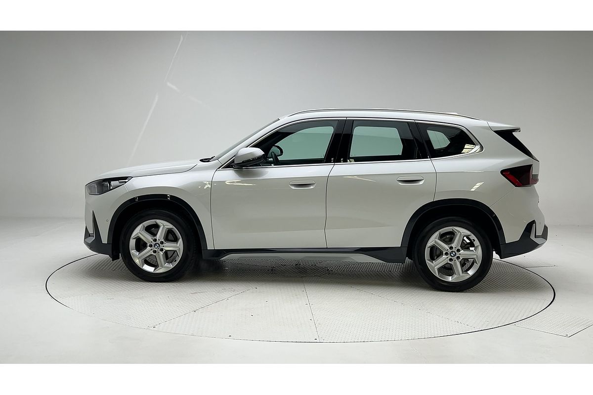 2022 BMW X1 sDrive18i U11