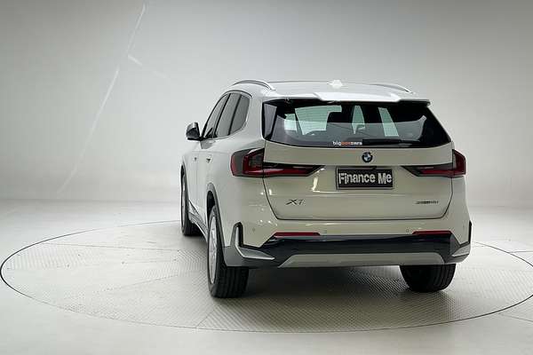 2022 BMW X1 sDrive18i U11