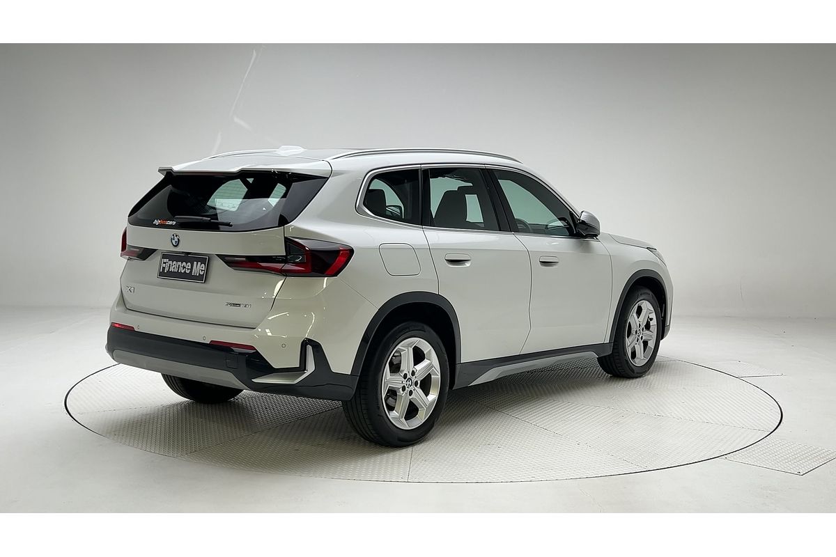 2022 BMW X1 sDrive18i U11