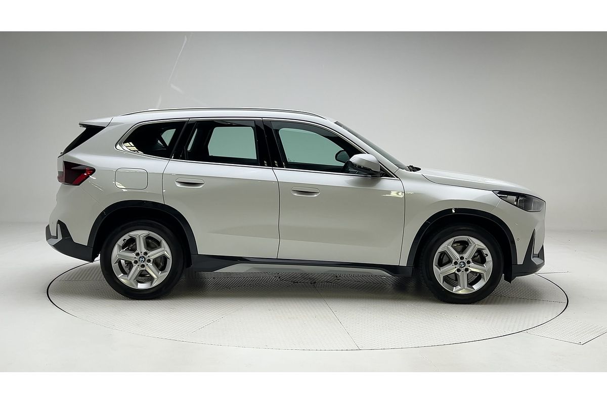 2022 BMW X1 sDrive18i U11