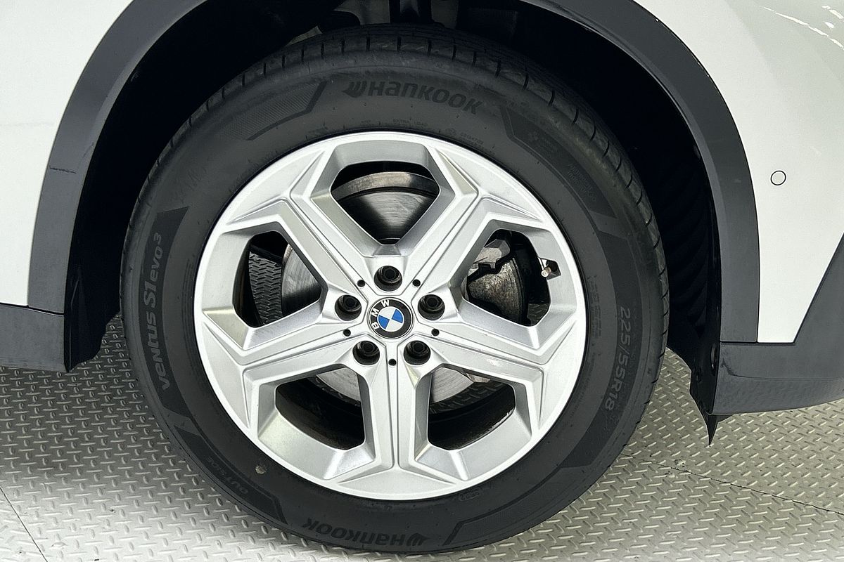 2022 BMW X1 sDrive18i U11