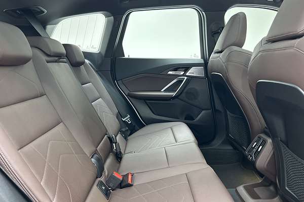 2022 BMW X1 sDrive18i U11