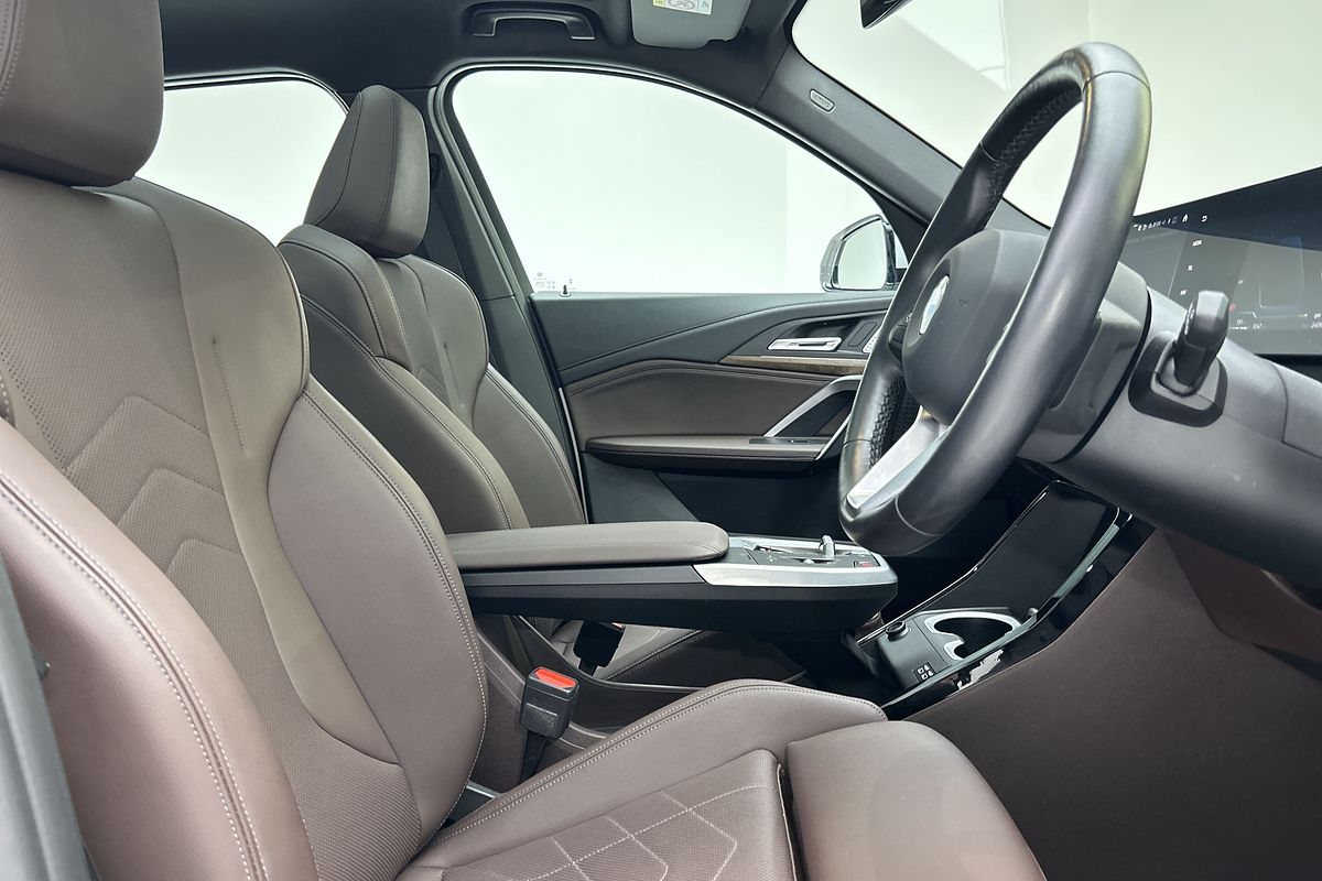2022 BMW X1 sDrive18i U11