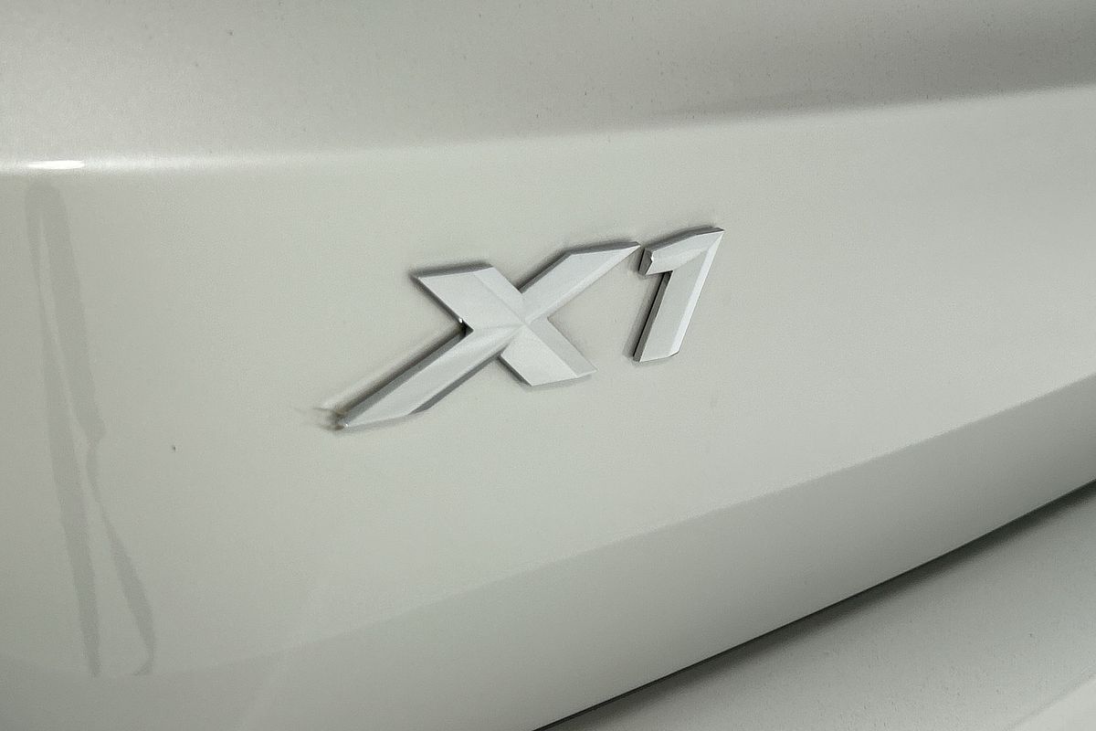 2022 BMW X1 sDrive18i U11