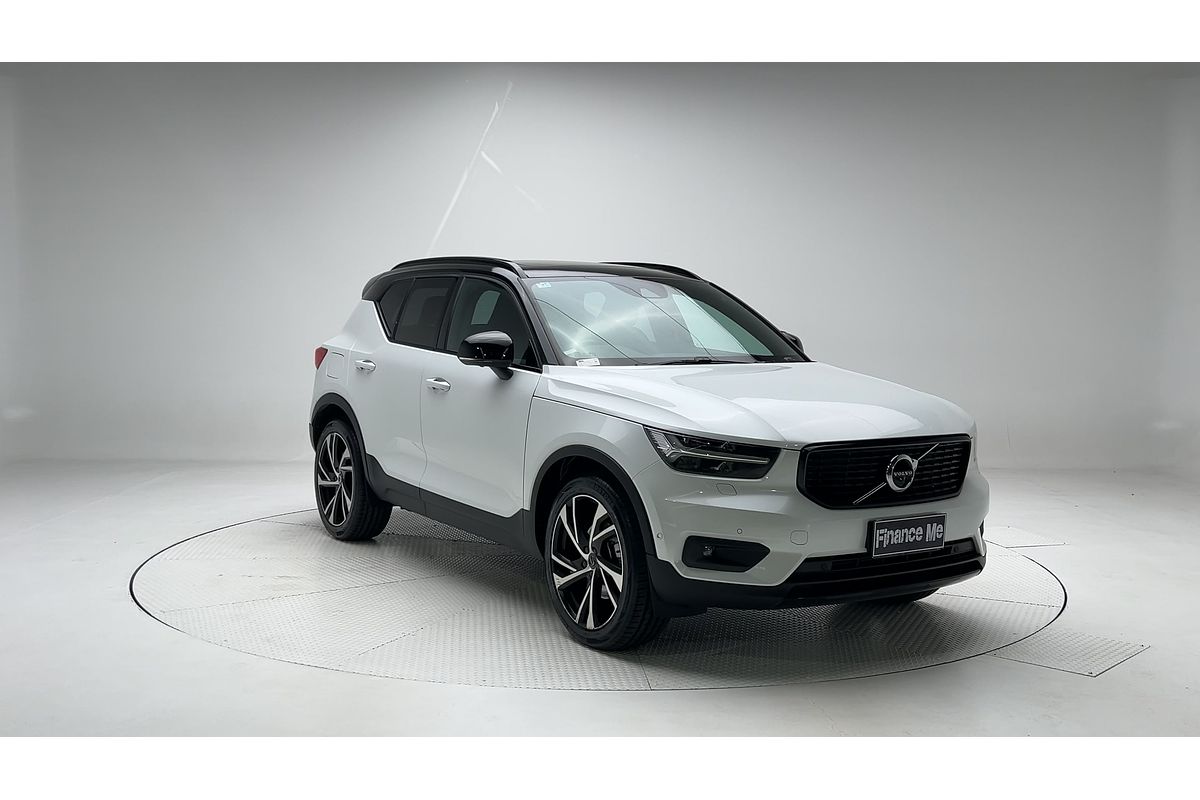 2019 Volvo XC40 T5 R-Design
