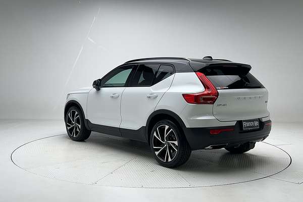 2019 Volvo XC40 T5 R-Design