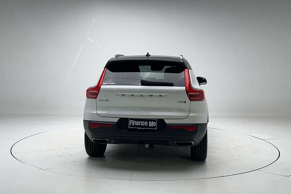 2019 Volvo XC40 T5 R-Design
