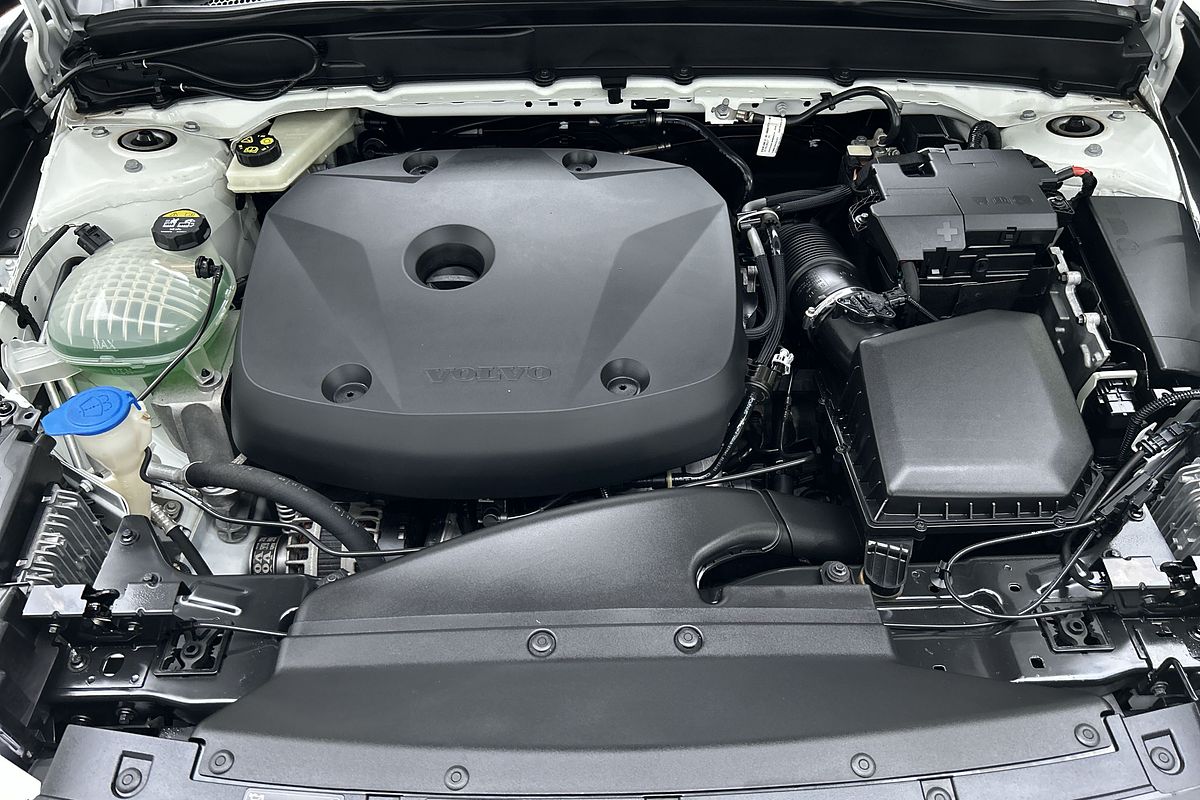 2019 Volvo XC40 T5 R-Design