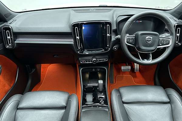 2019 Volvo XC40 T5 R-Design