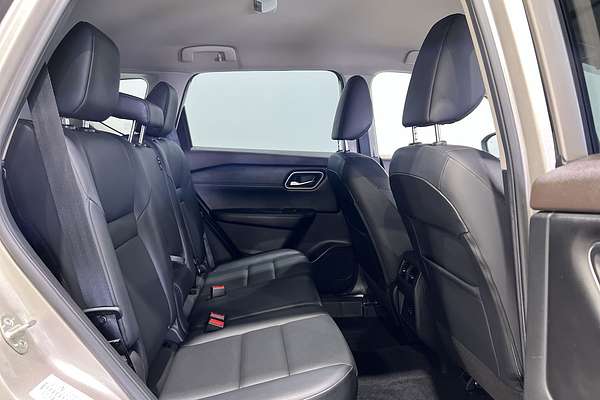 2023 Nissan X-TRAIL ST-L T33