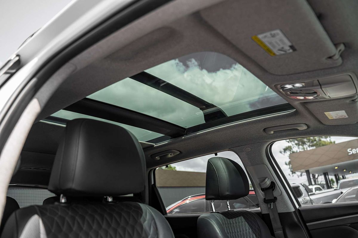 2018 Hyundai Santa Fe Highlander DM5 Series II