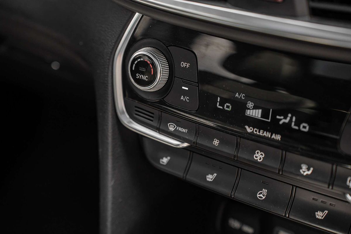 2018 Hyundai Santa Fe Highlander DM5 Series II