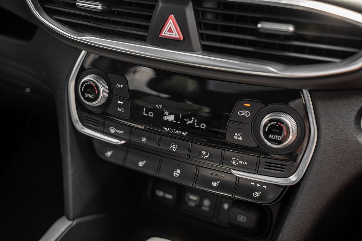 2018 Hyundai Santa Fe Highlander DM5 Series II