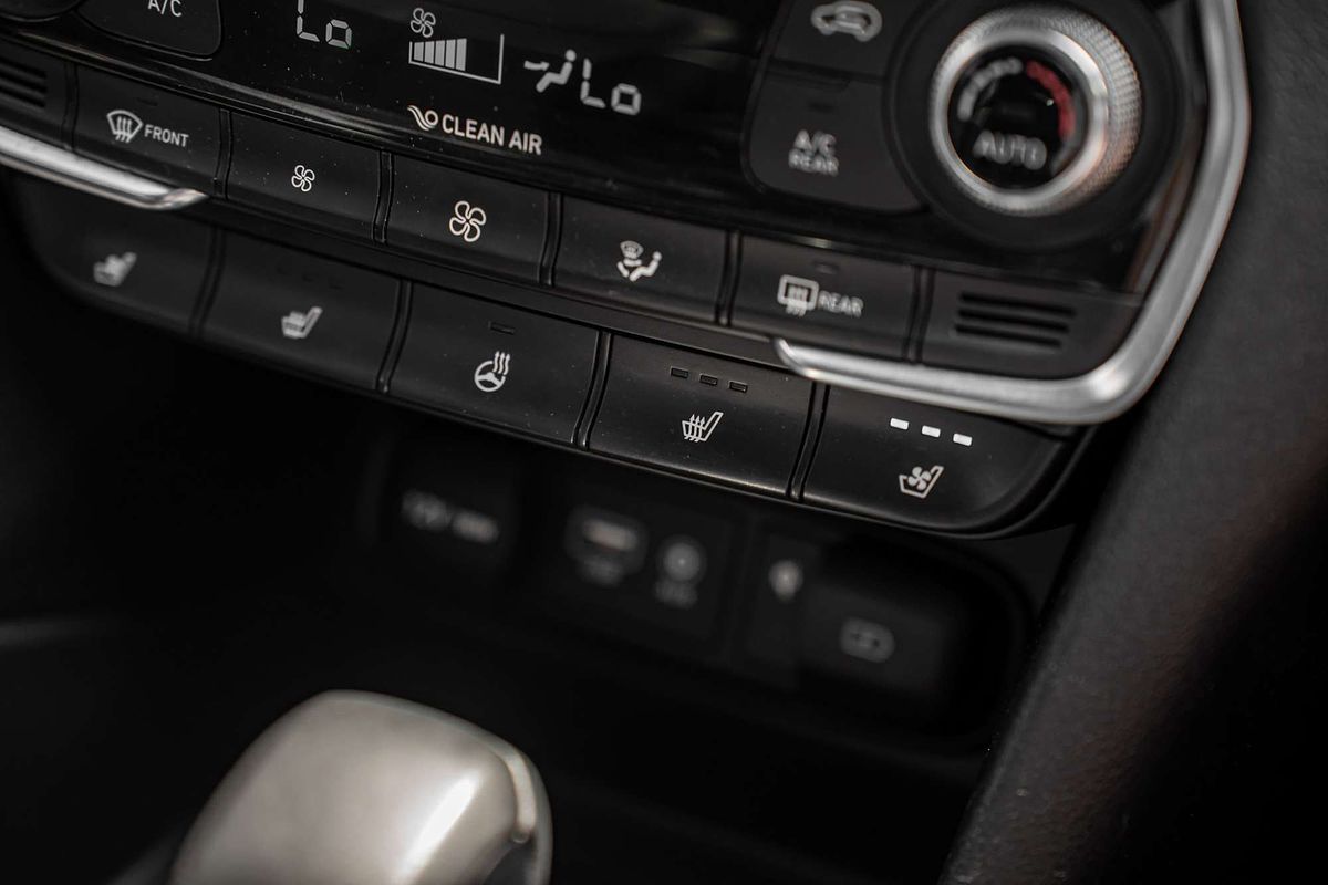 2018 Hyundai Santa Fe Highlander DM5 Series II