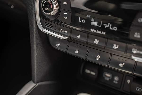 2018 Hyundai Santa Fe Highlander DM5 Series II