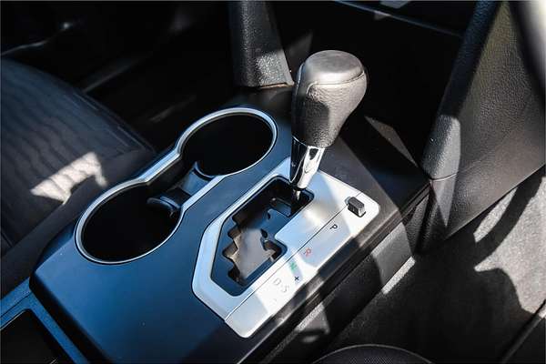 2016 Toyota Camry Atara S ASV50R