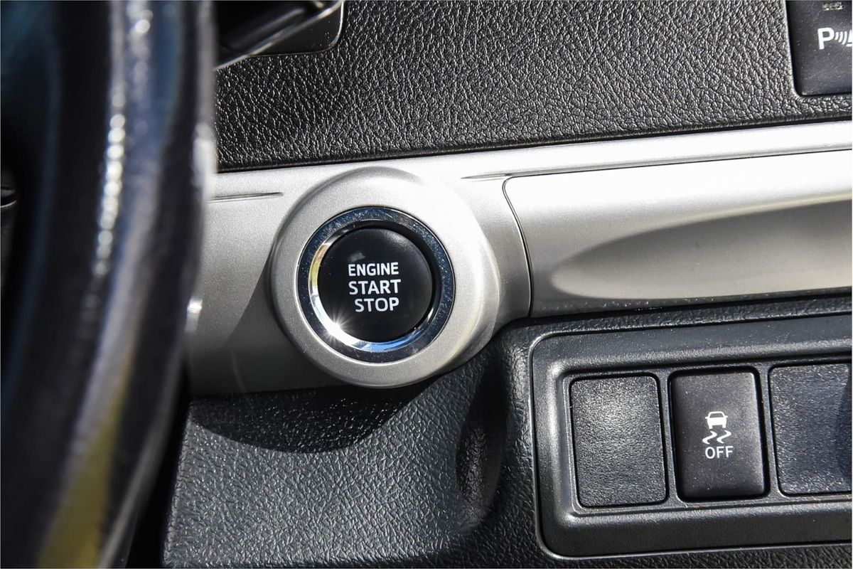 2016 Toyota Camry Atara S ASV50R