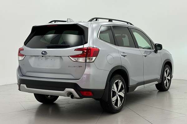 2018 Subaru Forester 2.5i-S S5