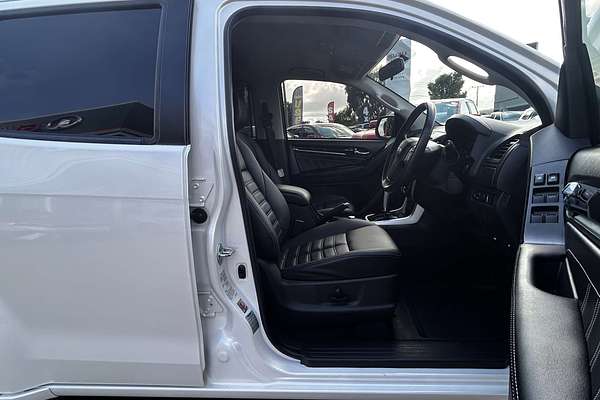 2021 Isuzu MU-X LS-T