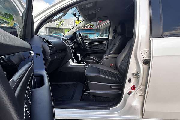 2021 Isuzu MU-X LS-T