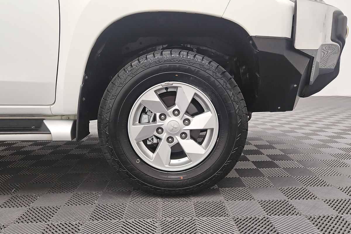 2020 Mitsubishi Triton GLX+ MR 4X4